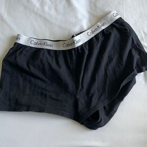 Calvin Klein short
